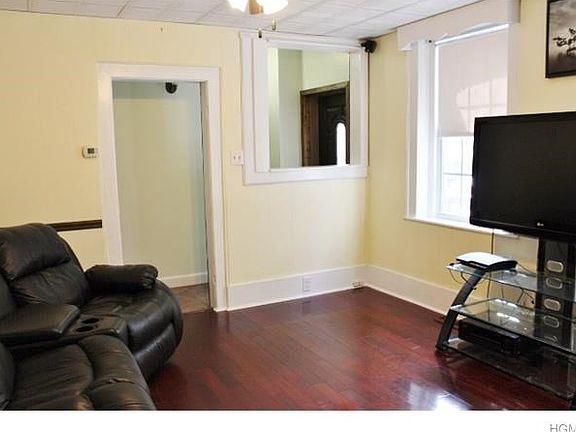 4th image of 7 Blanche Ave