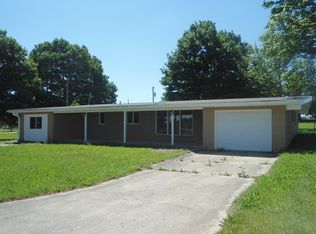 14090 W Milledgeville Rd, Polo, IL 61064