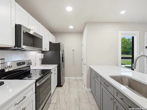 515 Oak Park Dr #515, Boerne, TX 78006