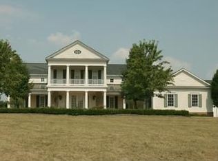 1678 Woodland Hall Dr, Delaware, OH