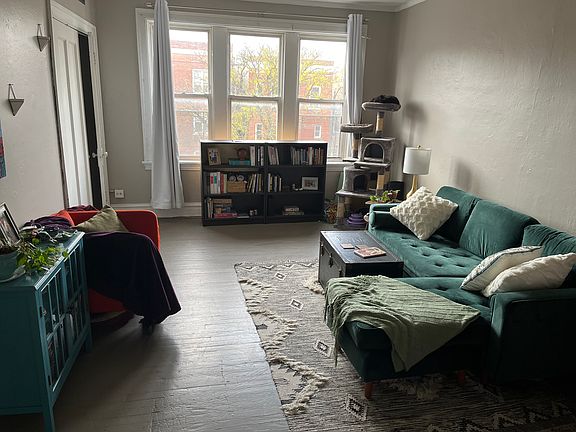 2nd image of 5029 N Western Ave APT 3N