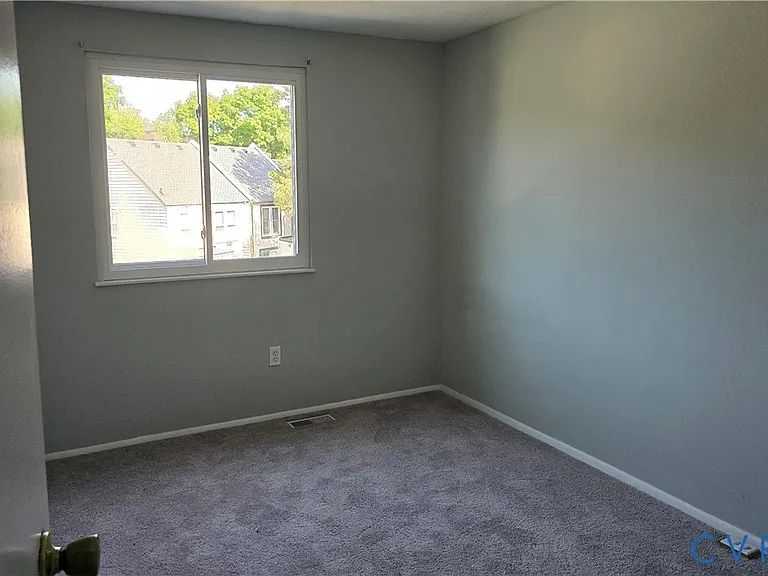 726 Sturgis Dr — Photo 16