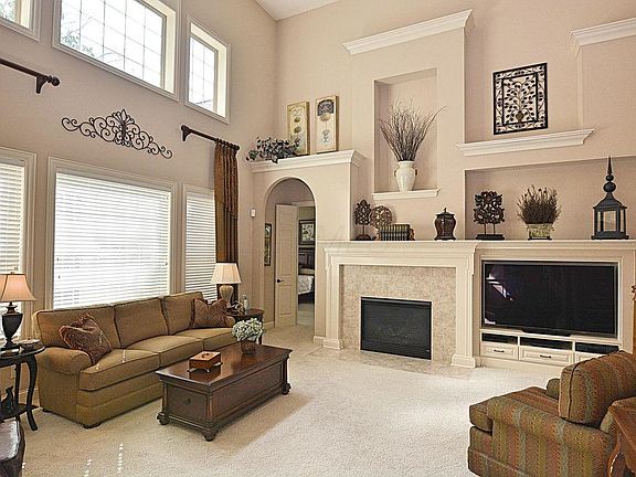 2nd image of 4309 Yellow Wood Dr