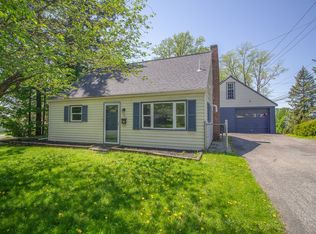 10 Bailey Ave, Latham, NY 12110