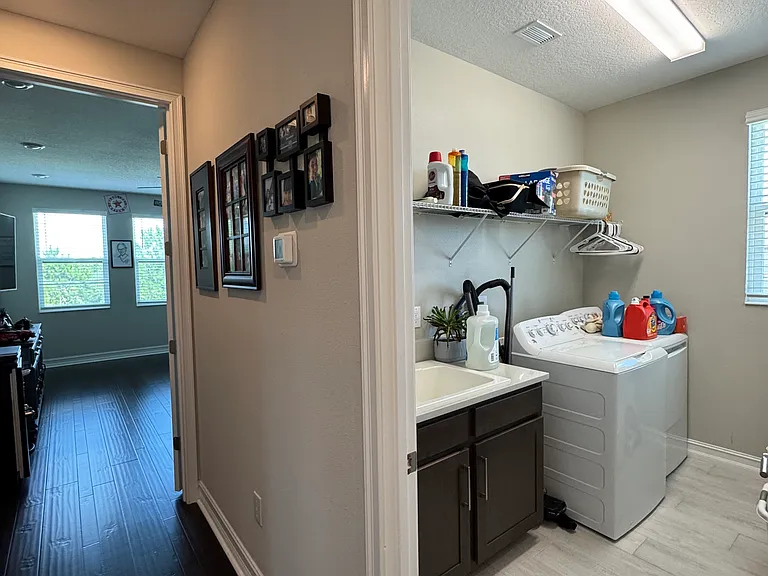 4856 Tivoli Dr — Photo 10