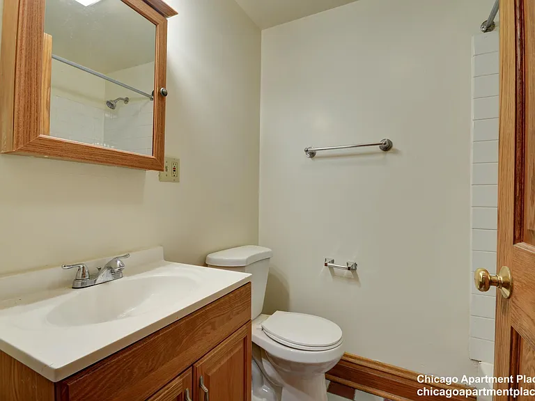 3722 N Fremont St #G — Photo 11