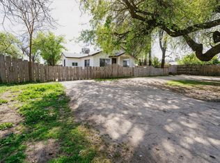 1360 E Fir Street, Lindsay, CA 93247