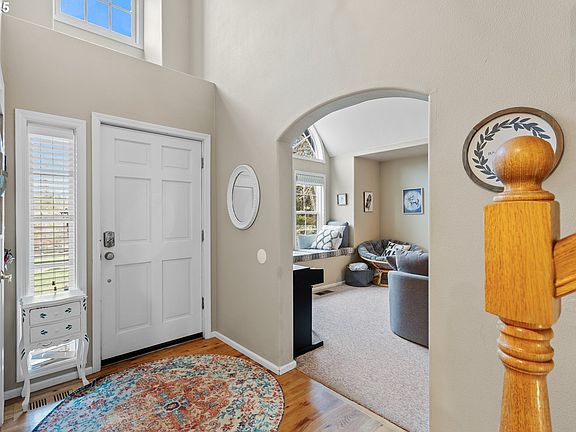 2nd image of 126 Songbird Ct