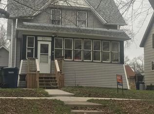 318 3rd St NW, Watertown, SD 57201