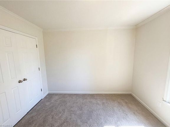 4th image of 905 Kensal Green Dr
