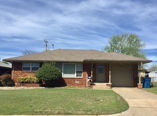 2209 Maple Dr, Midwest City, OK 73110