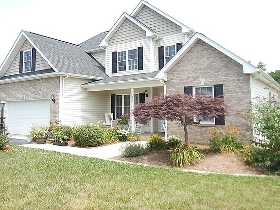 2nd image of 55 Riverhead Dr