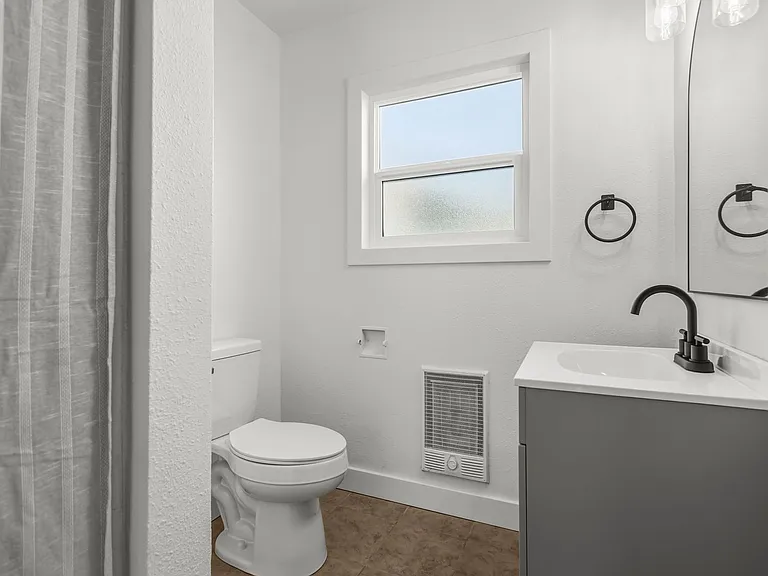 1623 Magnolia Ave — Photo 6
