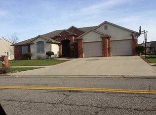 652 Briarheath Ave, Napoleon, OH 43545