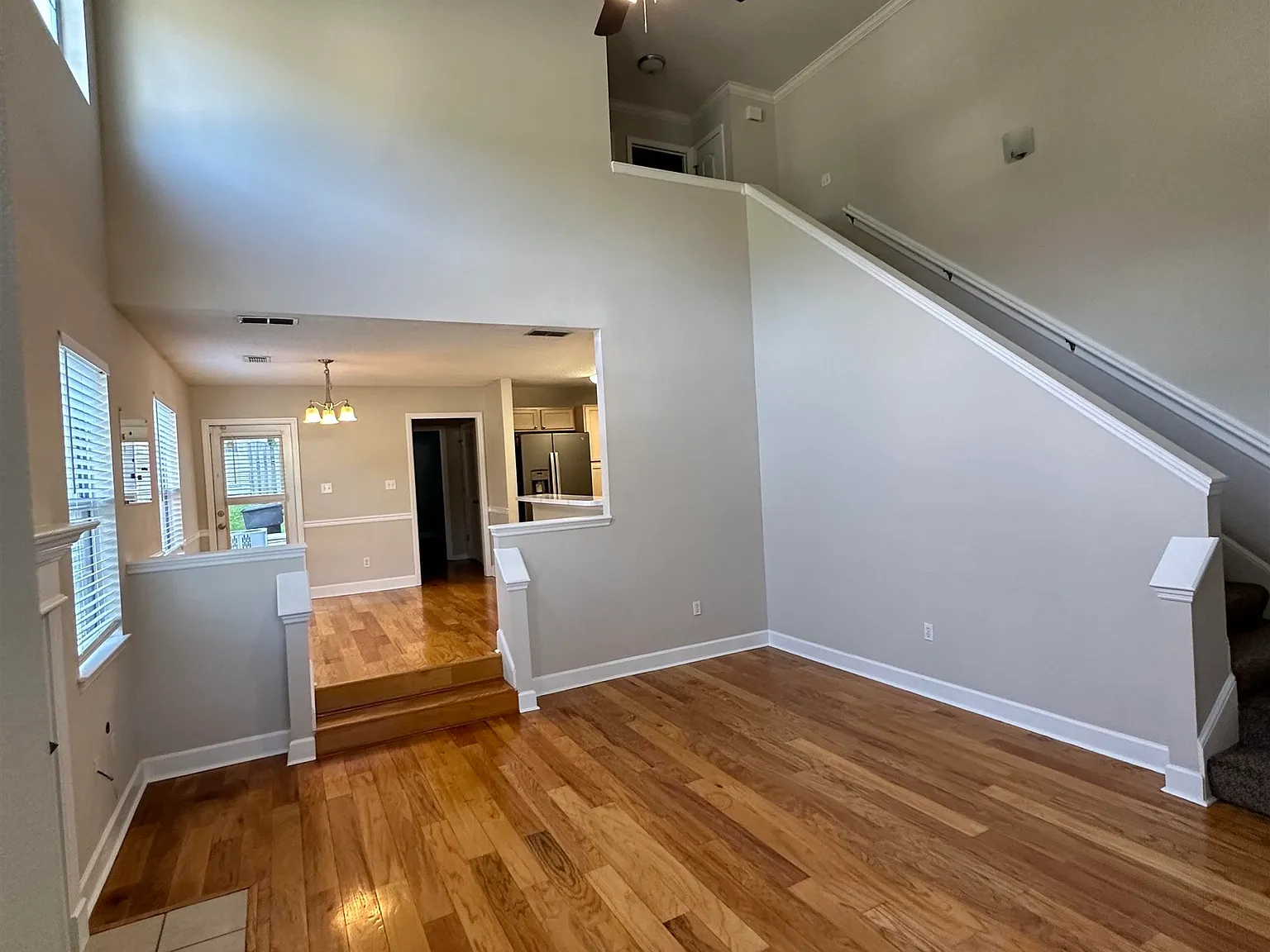 3 bed, 2.5 bath, 1440 sqft, $1,950 — Photo 4