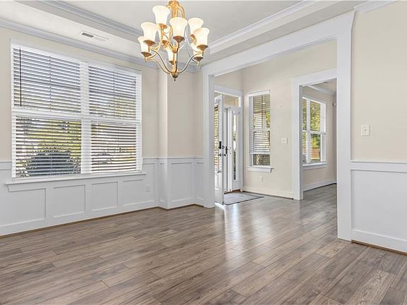 5th image of 1206 Cowpens Ct