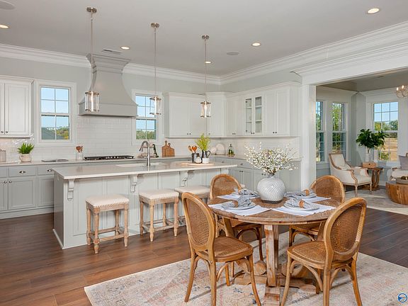 3rd image of 316 Merrydale Dr