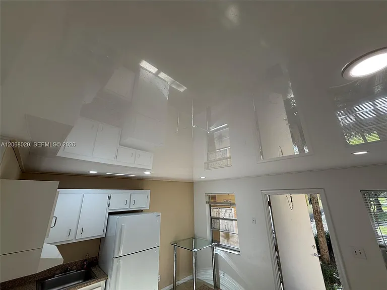 5168 NE 6th Ave #407 — Photo 22