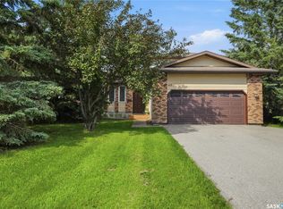 65 Meadow Road, White City, SK S4L 5B1