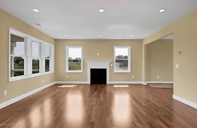 805 Saint Johns Ave — Photo 12