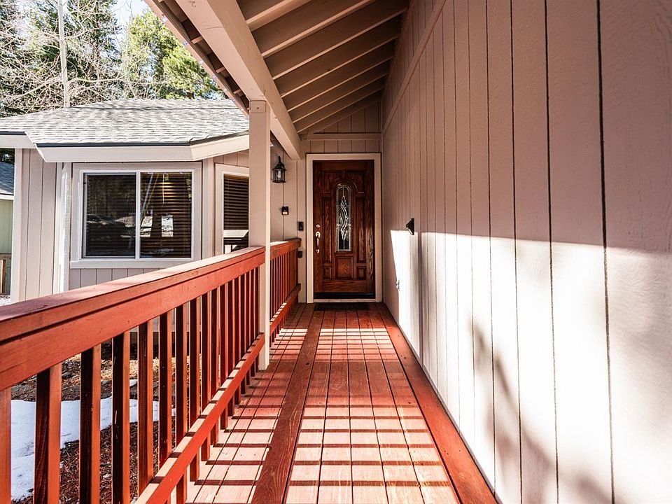 2nd image of 1547 Aztec Way