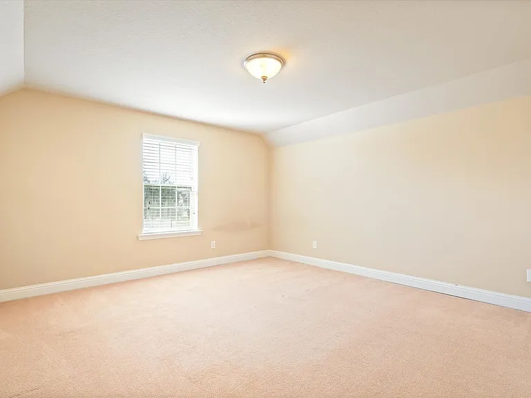 23946 Devonfield Ln — Photo 6