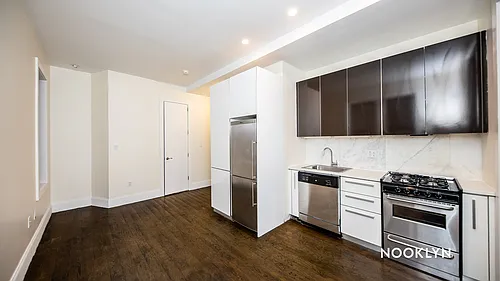 115 S 2nd St #3 Photo 1