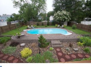 17 Lanfair Rd, Marlton, NJ 08053