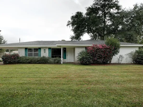 130 Willis Dr, Opelousas, LA 70570