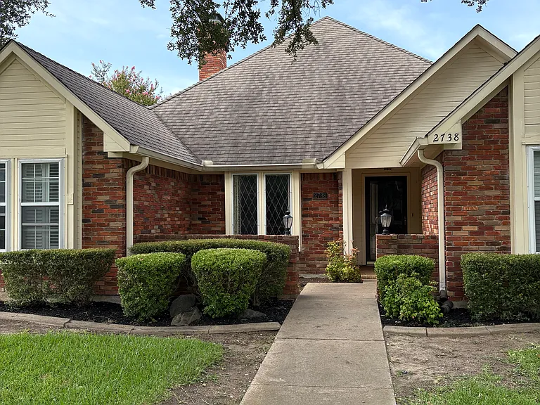 2738 Hickory Bend Dr — Photo 1