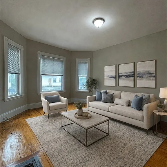 100 Lonsdale St #2 — Photo 1