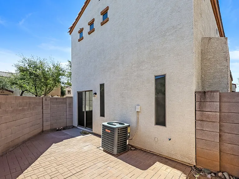 22052 N 30th Dr — Photo 17