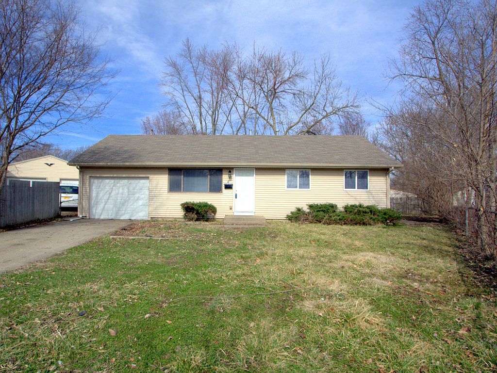 4 Rainbow Ct, Urbana, IL 61802 | Zillow