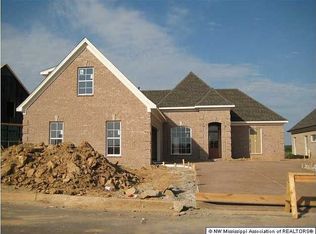 3538 Champion Hills Dr, Southaven, MS 38672