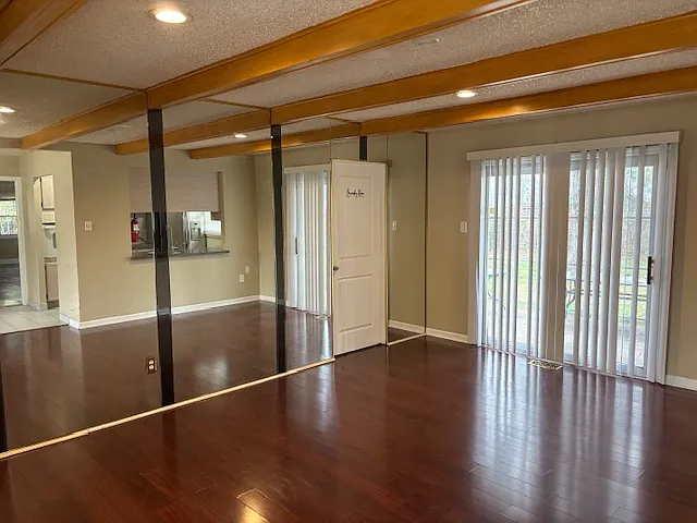 70 Eddington Ln — Photo 7