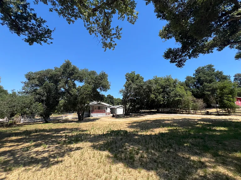 10125 Atascadero Ave #B — Photo 49