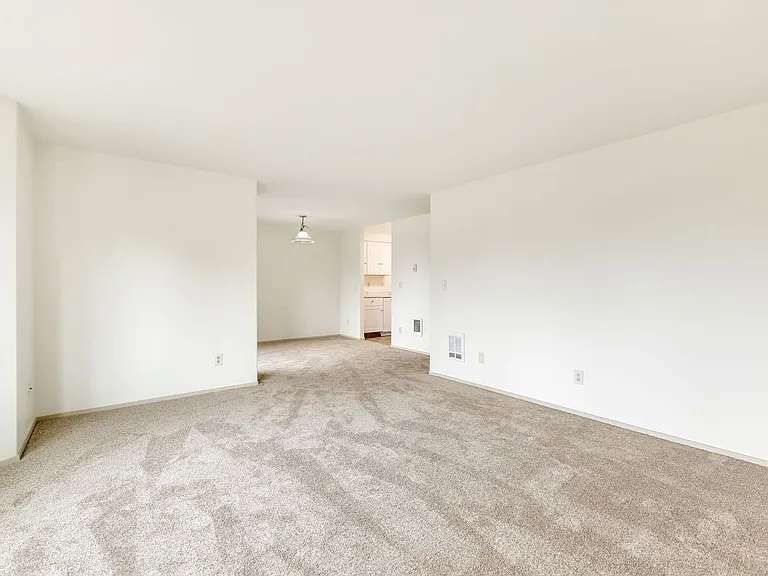 Wahanna Creek Apartments ~ Doney 26-1117DON — Photo 13