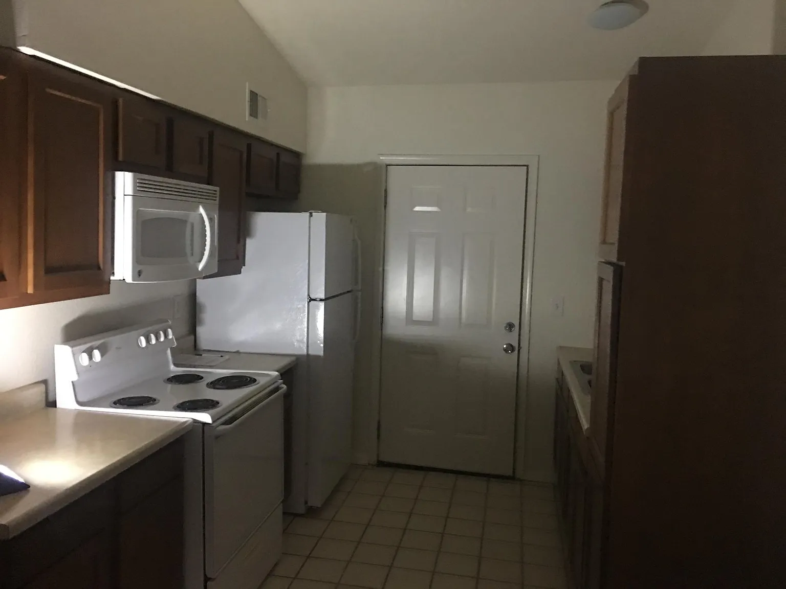 757 W 41st Street — Photo 3