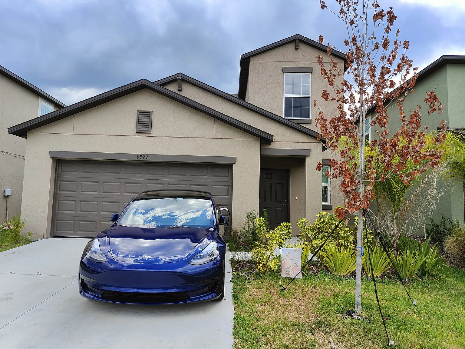 5 bed, 2389 sqft, $3,195 — Photo 1
