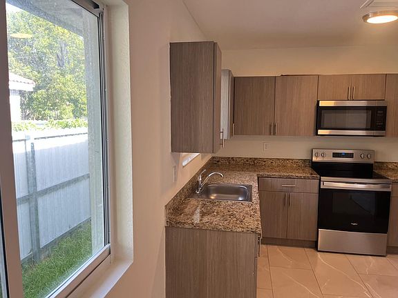 3rd image of 10231 SW 173rd St #10231