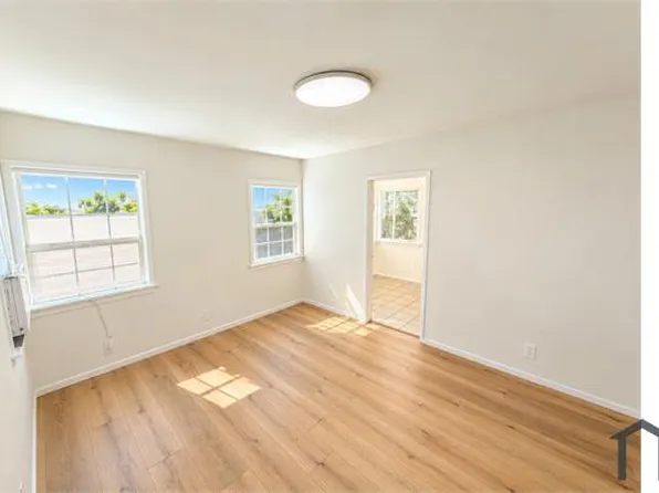 4608 Vineland Ave, North Hollywood, CA 91602