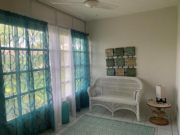 5th image of 12 Willowbrook Ln APT 106