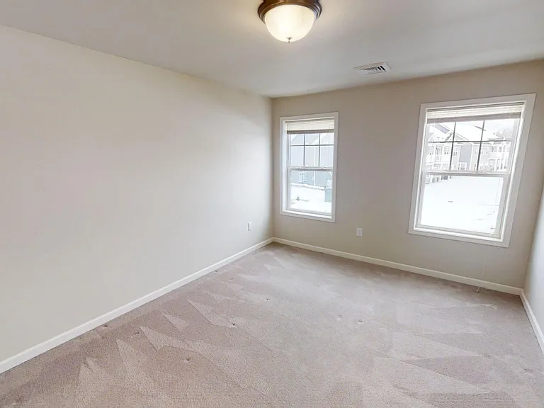Glen Esk Apartments — Photo 20