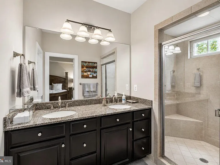 7314 Taylors Hill Ln — Photo 15