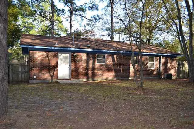 1010 Pineland Ave — Photo 16