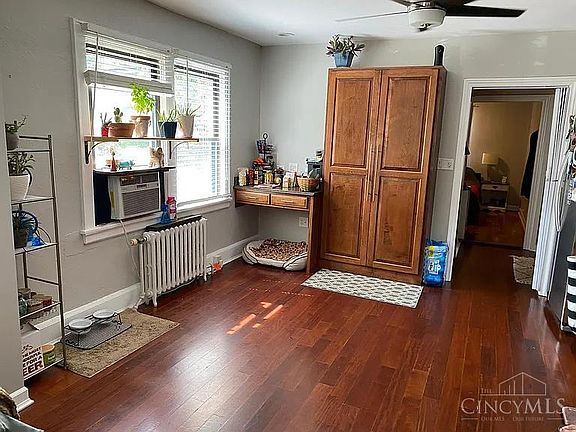 4th image of 5801 Ridge Ave