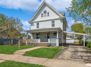 1524 Pershing Blvd, Clinton, IA 52732