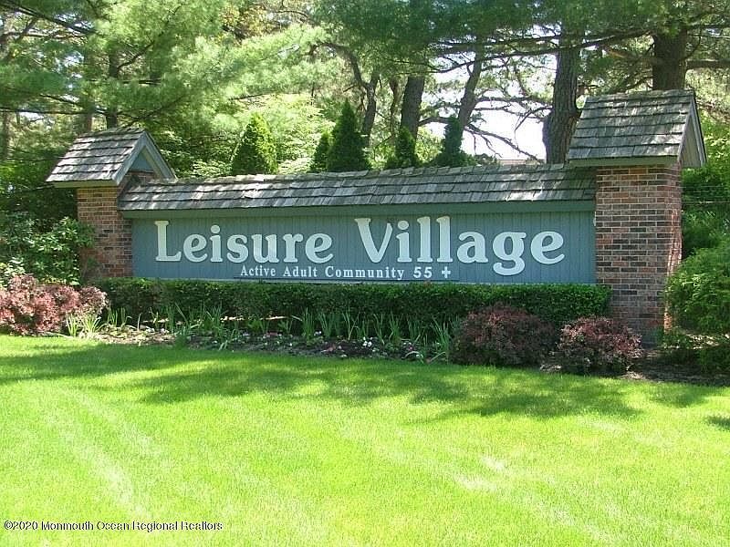 1st image of 223B Buckingham Ct #1002