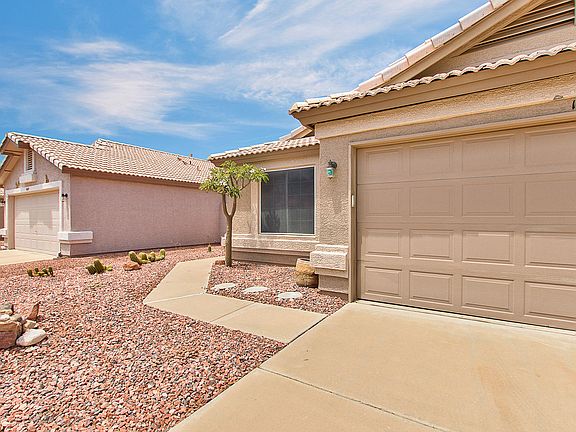 4th image of 10616 W Runion Dr