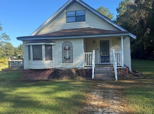 909 Sharon Moss Rd, Laurel, MS 39443